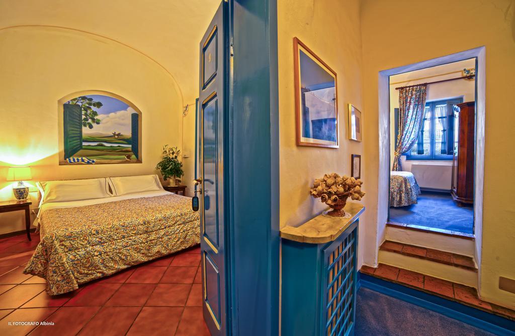 Hotel Villa Clodia Saturnia Bagian luar foto