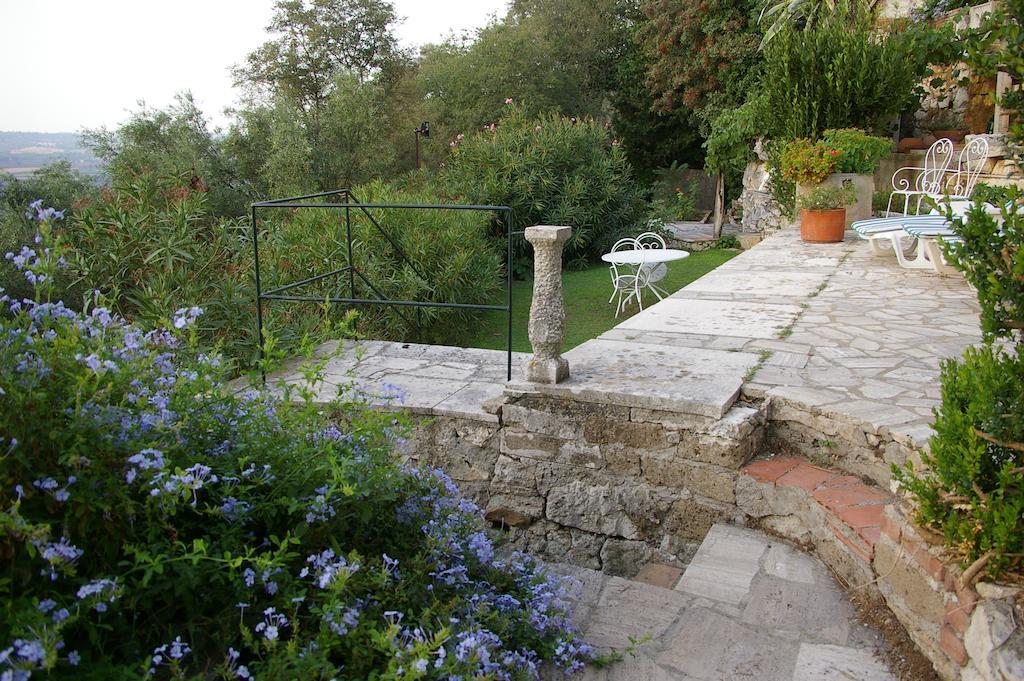 Hotel Villa Clodia Saturnia Bagian luar foto