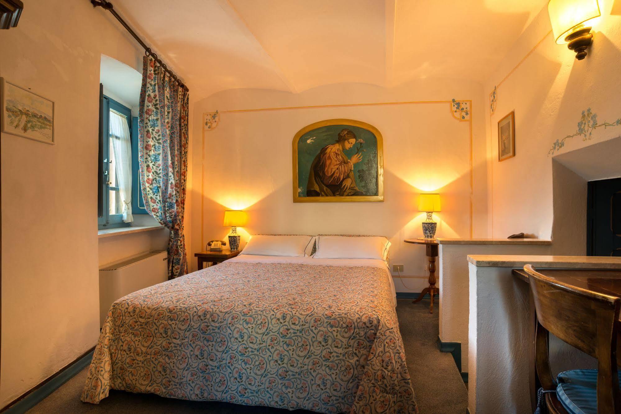 Hotel Villa Clodia Saturnia Bagian luar foto