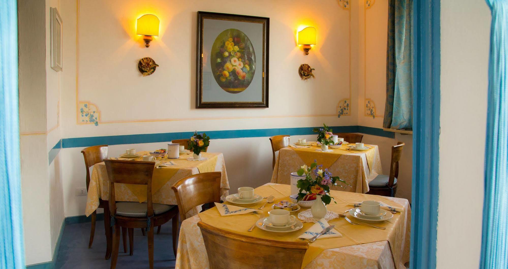 Hotel Villa Clodia Saturnia Bagian luar foto